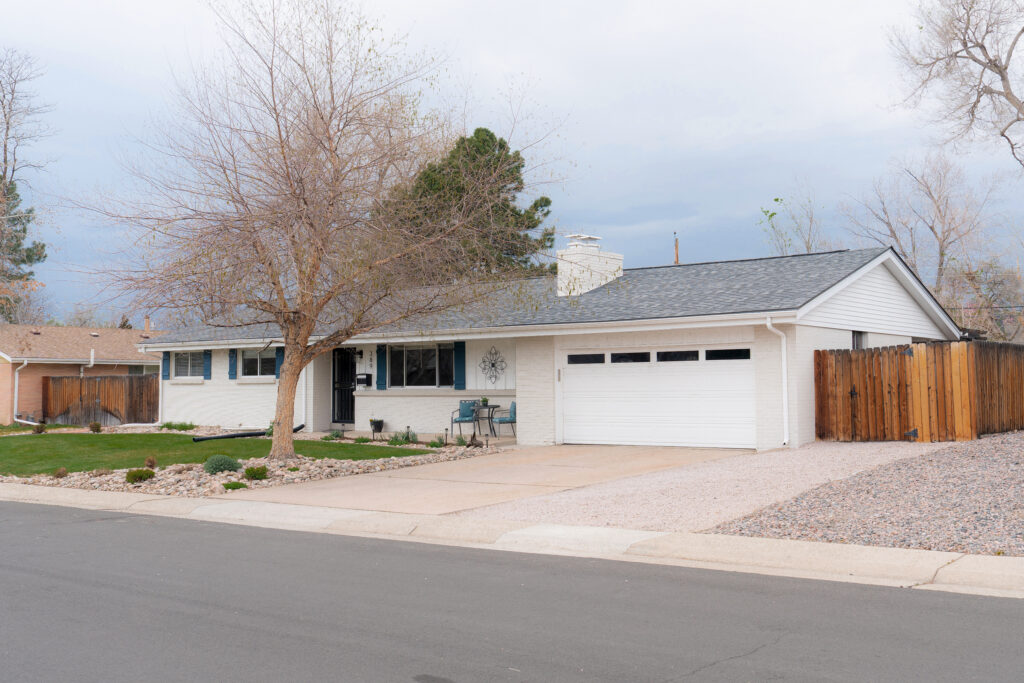 389 W Caley Littleton